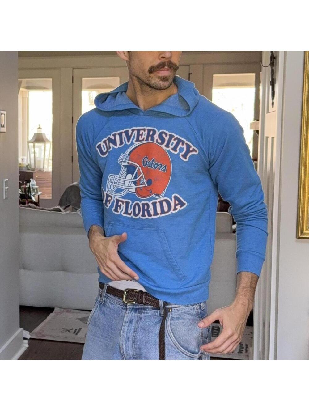 💙 Vintage Florida Gators hoodie — tagged L/G (fits slim men’s S/M)